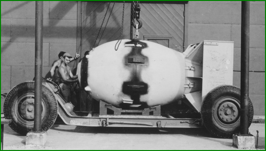 Les inventions de l'Époque Contemporaine : La bombe atomique
