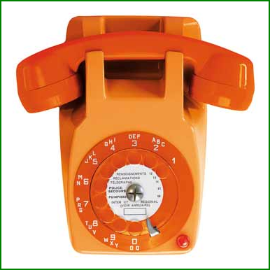 Les premiers téléphones : Téléphone à cadran rotatif