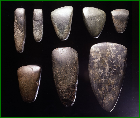 Les outils en pierres polies du néolithique